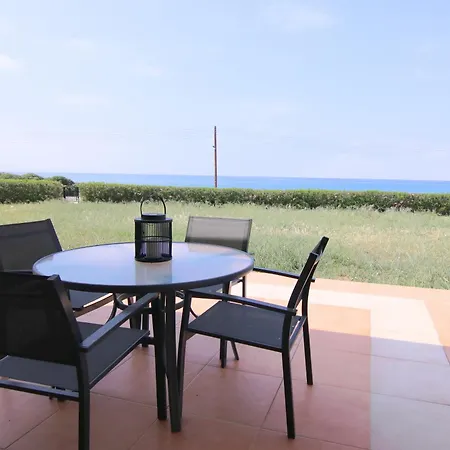 Villa Phaedrus Living: Beachfront Merenda